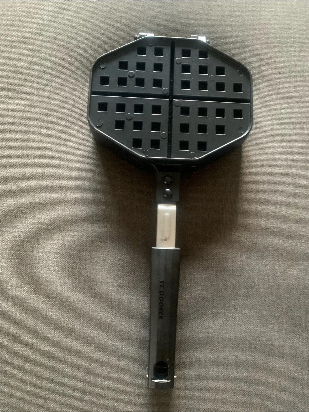 EZ COOKER Black Stovetop Handheld Waffle Maker Cookware Pan For Home Cooks NWOT